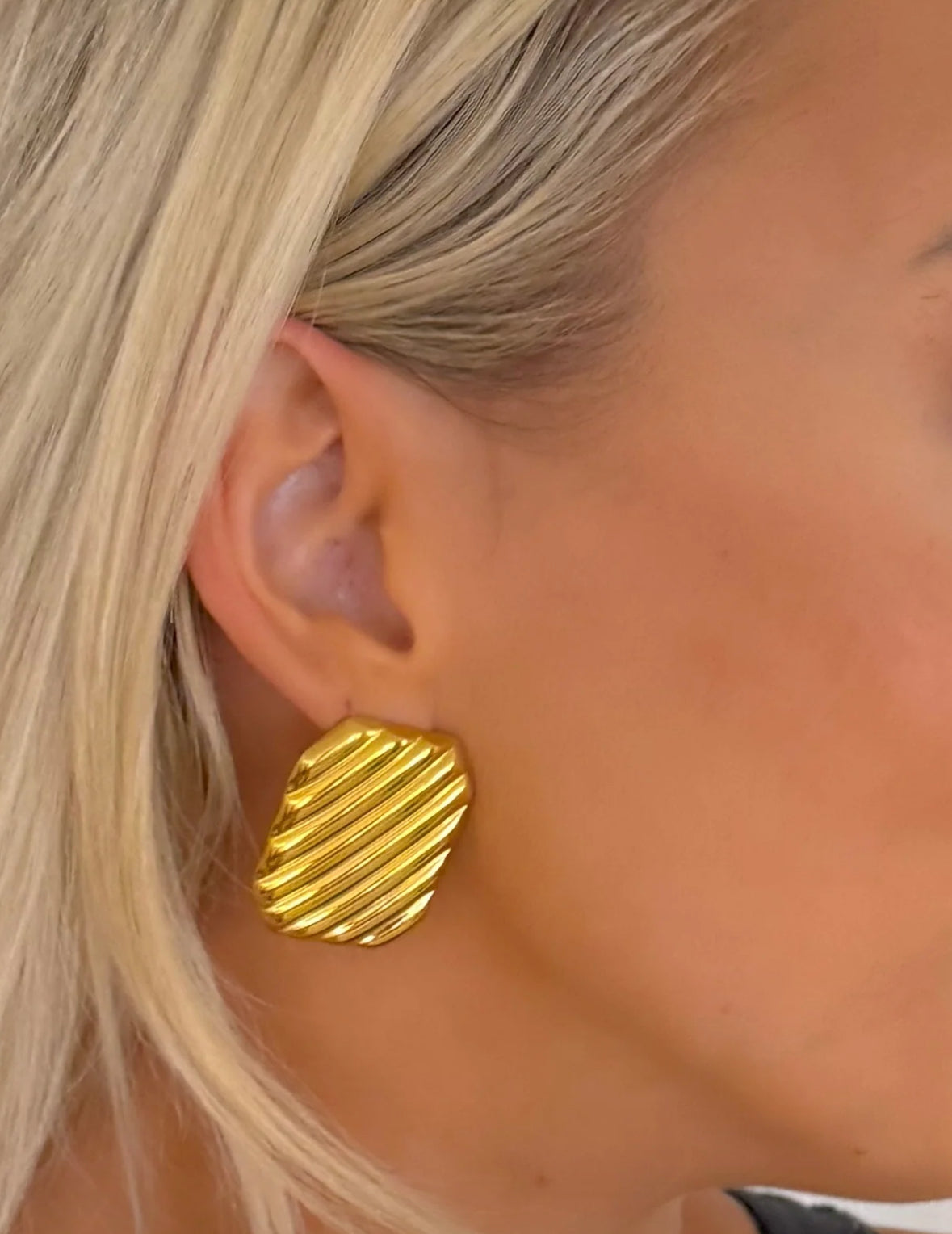 Megan Earring