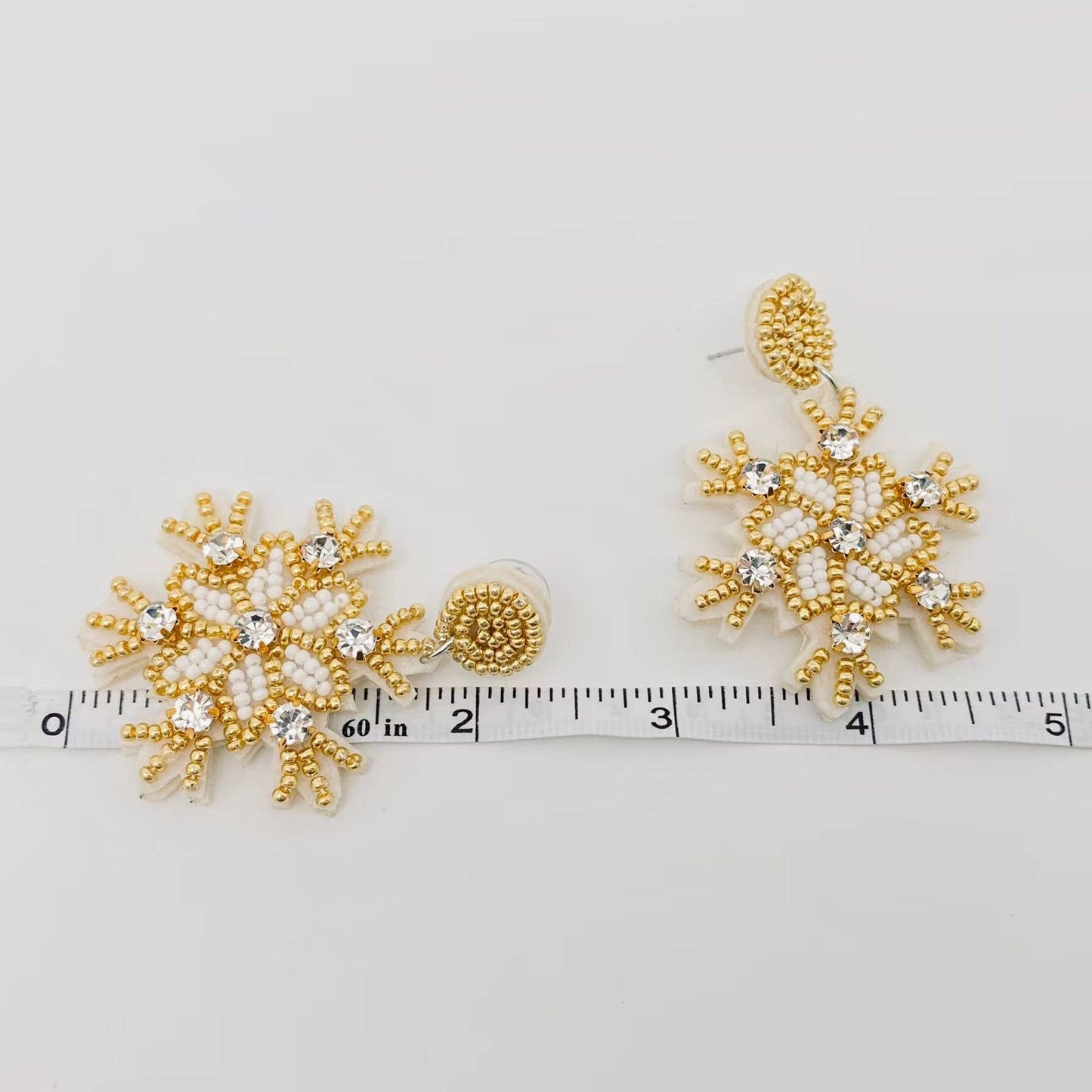 Mio Queena - Christmas Handmade Beaded Rhinestone Snowflake Earrings