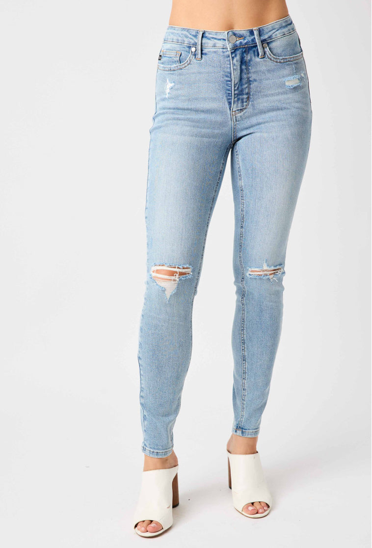 JUDY BLUE-LIGHT WASH - HIGH STRETCH JEANS