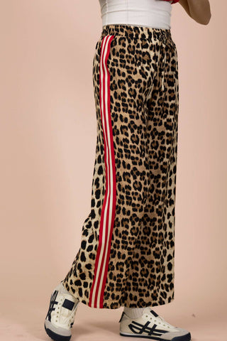 VERY J - NP70940-Side Stripe Tape Detail Leopard Wide Leg Pants