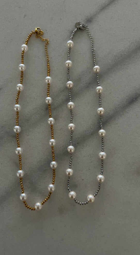 Pearl Beaded Necklace