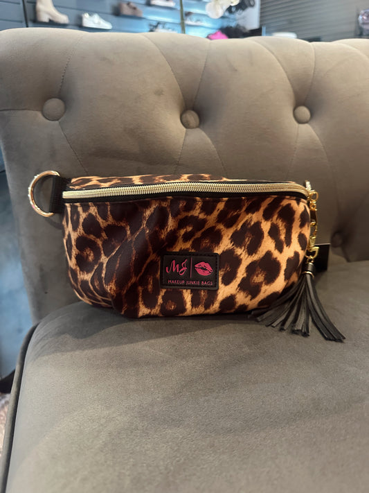 Cheetah Velvet Sidekick (zipper on back)