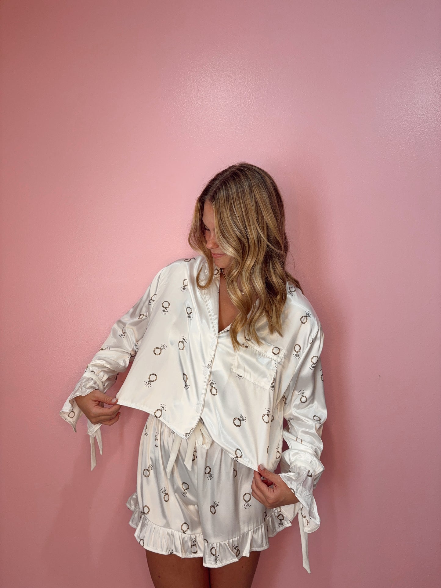 White Rings Satin - Short Pj + Velvet Ties