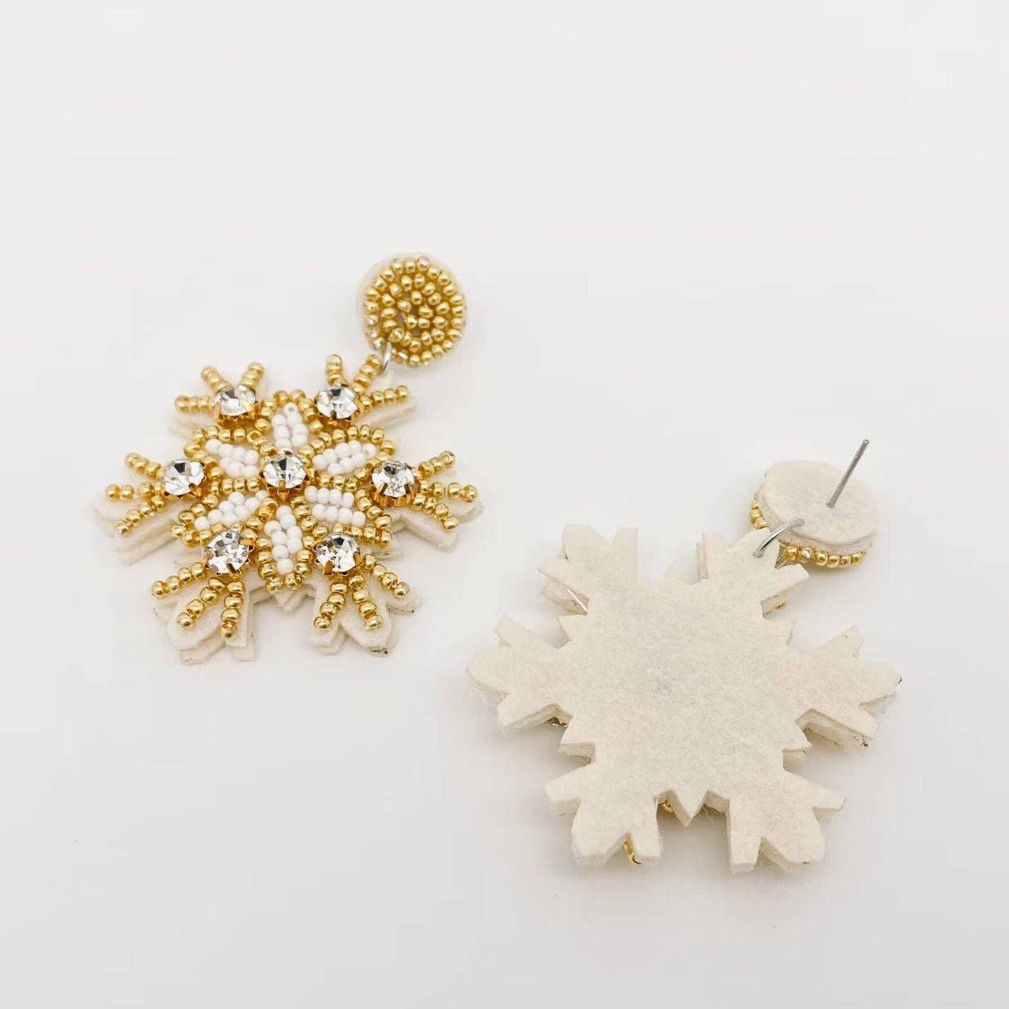 Mio Queena - Christmas Handmade Beaded Rhinestone Snowflake Earrings