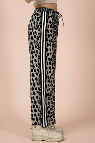 VERY J - NP70940-Side Stripe Tape Detail Leopard Wide Leg Pants
