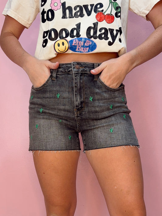JUDY BLUE - HI-WAISTED CACTUS EMBROIDERY CUTOFF SHORTS