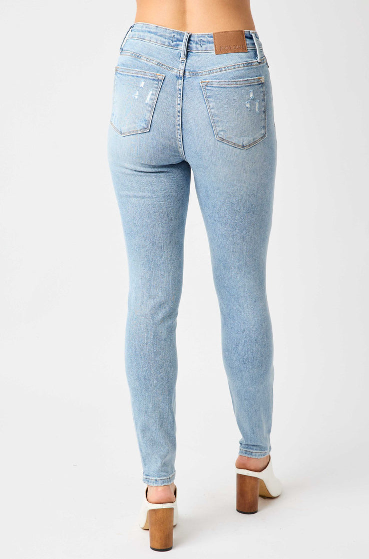 JUDY BLUE-LIGHT WASH - HIGH STRETCH JEANS