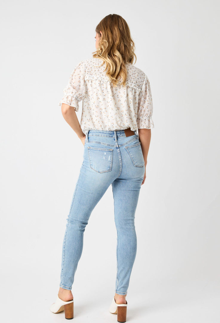 JUDY BLUE-LIGHT WASH - HIGH STRETCH JEANS