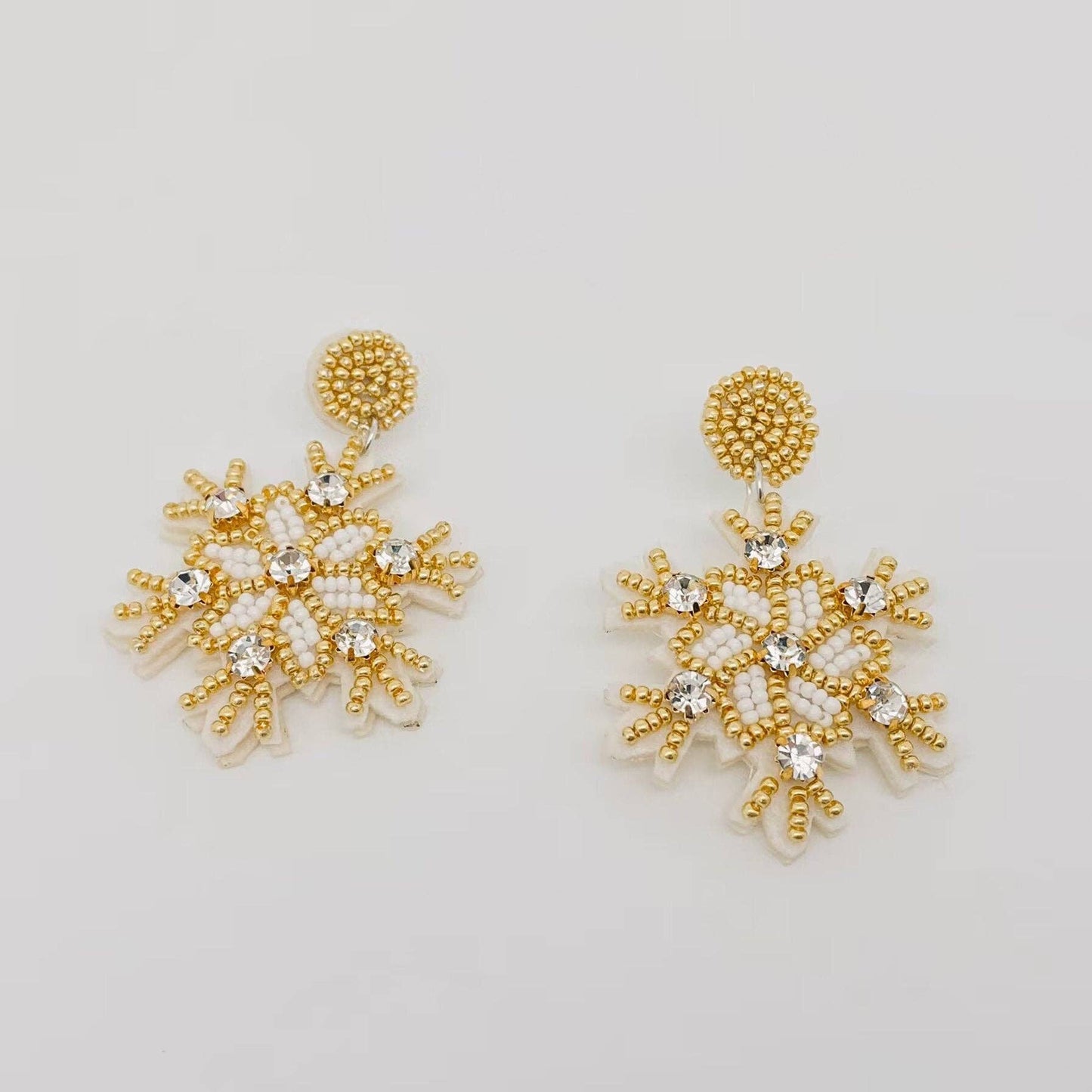 Mio Queena - Christmas Handmade Beaded Rhinestone Snowflake Earrings